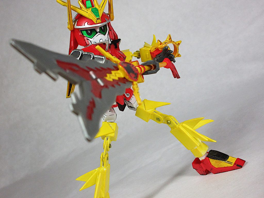 ……普通の斬撃。

４００円ちょっとのキットで随分楽しめました。
三国伝系のBB戦士初めて買ったのですが、
細かい塗り分けとか面白いですね。

https://www.youtube.com/watch?v=hs9bxOBeWnk