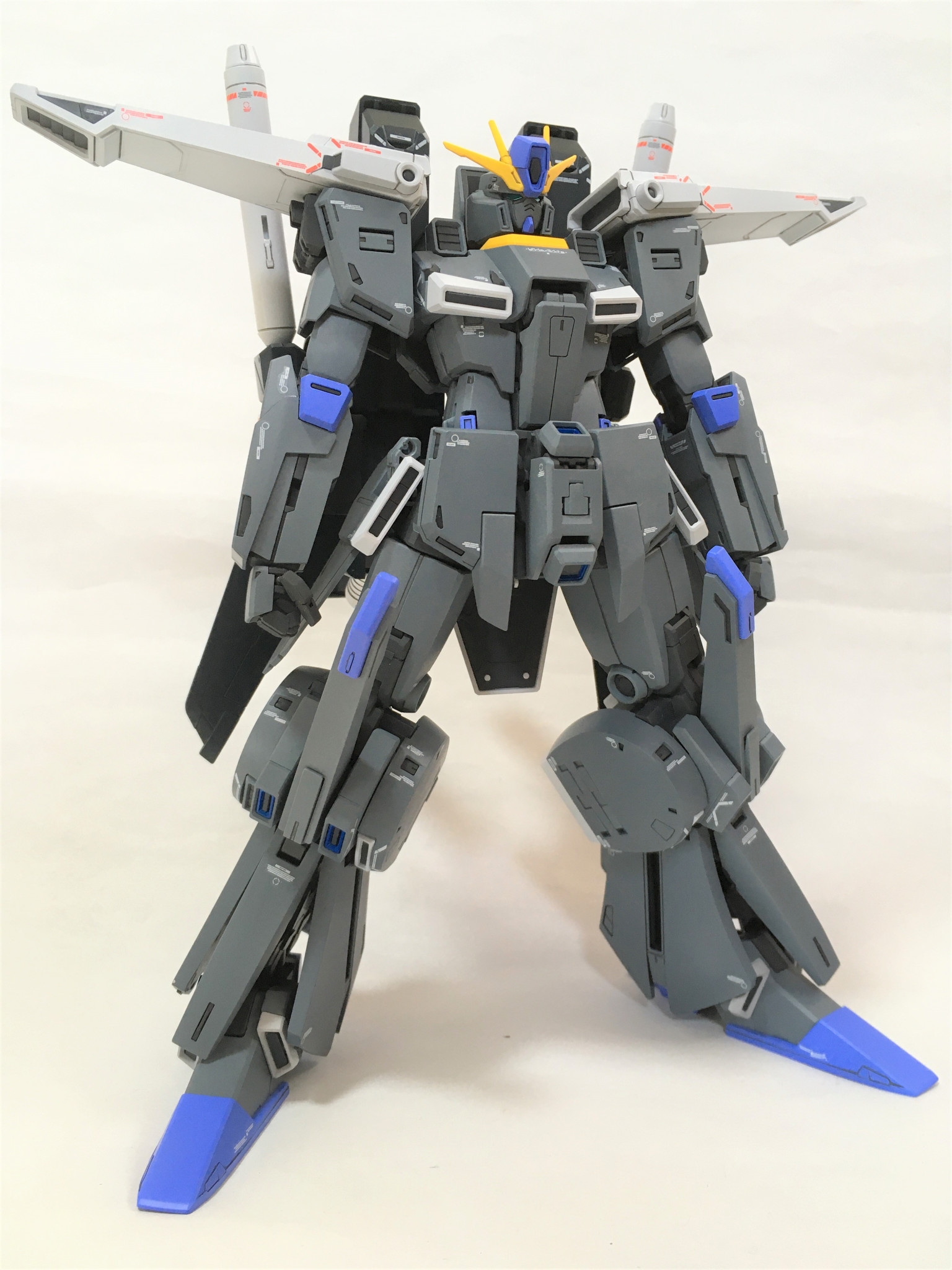 バンダイスピリッツ 1／100 MG FAZZ Ver.Kaガンダムセンチネル… - 模型 ...