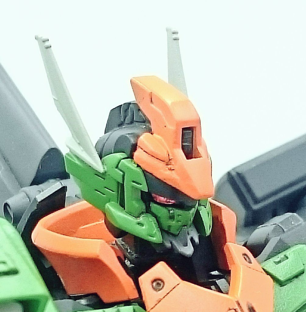 今回ツインアイにガイアのUVジェルクリアRを使用してみました。
いい感じに光を拾ってくれて満足しています。
