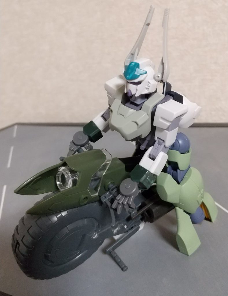 最初はコアガンダムを使ってマルコシアスをチビマルコにしようとしました。