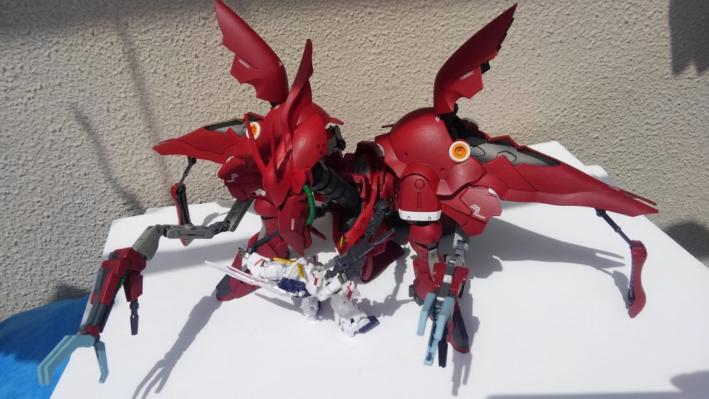 装甲展開

リペアードの展開ギミックはそのまま