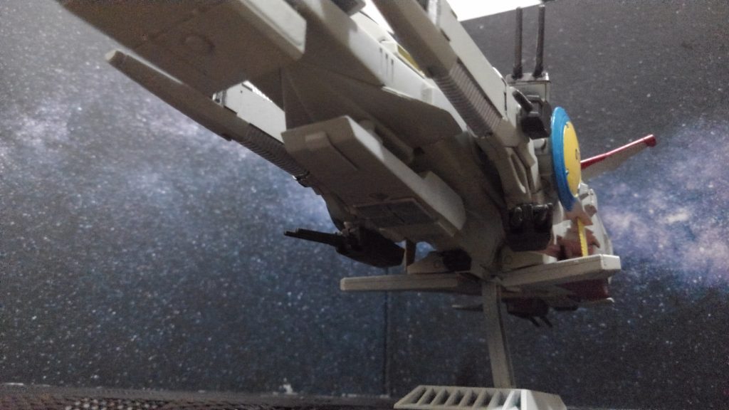 開閉ギミックは再現出来なかったけどMSはこの辺から発着します