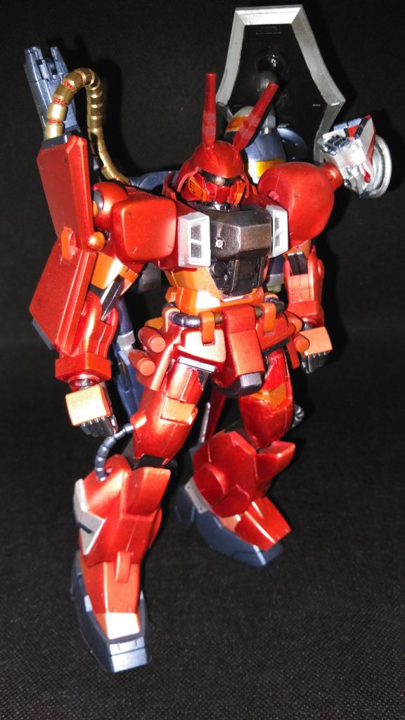 コンセプトが「輝き撃ち」なので機体カラーはガンダムマーカーによるメタリック塗装です!
エアブラシシステムに初挑戦しましたヽ(°ω°)ノ