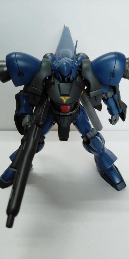 大推力を活かして敵艦隊に突撃。味方の艦艇攻撃を援護します。