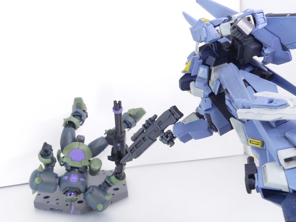 ~・・・アルザスさん!もう、バトルどころじゃない・・・!~ミオから。・・・そうだ、決戦なんてどうでもいい。あたしのせいだ。きっと、そうなんだ。~数だけは多い、けど・・・!ぐ、わっ!~キルシュから。・・・あたしがあなたにあげた武装が、呼んだのかもしれない。シュナイデの言うことは、・・・ある意味、当たってたのかもねぇ・・・?~・・・でも、この武器で・・・倒せるだろ、バサラ!!~・・・キル、シュ・・・!・・・あのELダイバーの声、助けてって思い!信じなきゃ、でも・・・この数じゃ・・・!(続く)