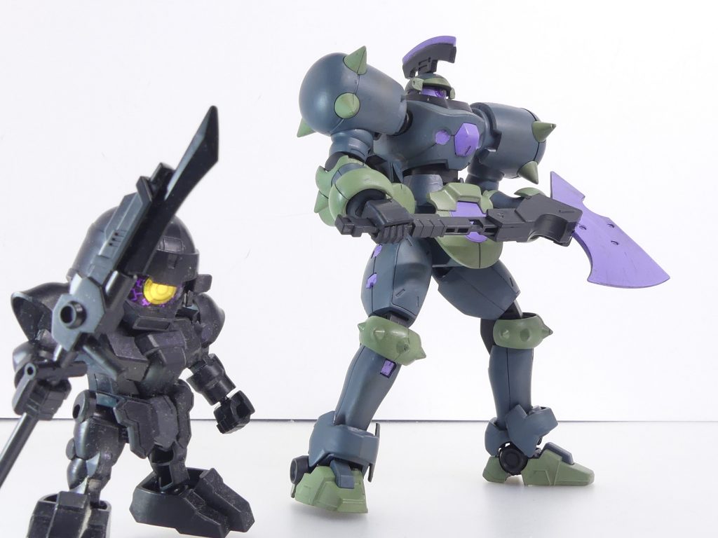 三国創傑伝のBUGと。これまで何度か「ヒトツメ」の代用にしたりNPDの代用にしたりしていました。BUGそのままなら黒一色なので多数配置しやすいのも強み。「ヒトツメ」との違いは目の色(「ヒトツメ」は紫)。