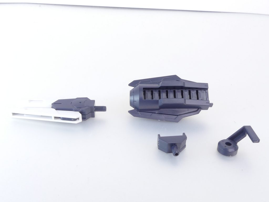 ヴァイスプライヤ：先端部で対象を挟み込む・ねじ切ることで両断する武装。基部パーツに３ミリ軸でプライヤ・ドリルの先端を接続します。持ち手取り付け部は取り付け位置で５段階に調節可能。そこから３ミリ軸で持ち手へ。それぞれの武装の基部はメガニックドライバー合体用のリブ・持ち手の向きを除くと同一形状。両腕ドリル・プライヤにしたい人は２個購入することで勿論再現可能。アッグかな。