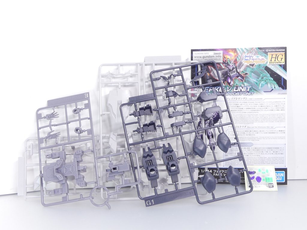 ･･･と言うことでフェイクニューのランナー。説明書がいつもより小さいサイズで機体解説入り。白以外はKPS。アルスアースリィのEランナーの一部とウェポンズと共用のF・Gランナーの一部･･･といったところ。