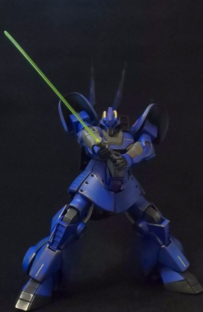 また、デカールは1/144F-4EJファントムⅡ用の物を使用してガンダムデカール等は一切使わず作成してます。
カラーリングは自分の生まれ年92年の戦競で実際F-4EJファントムⅡに塗装されたカラーリングを参考にしました。