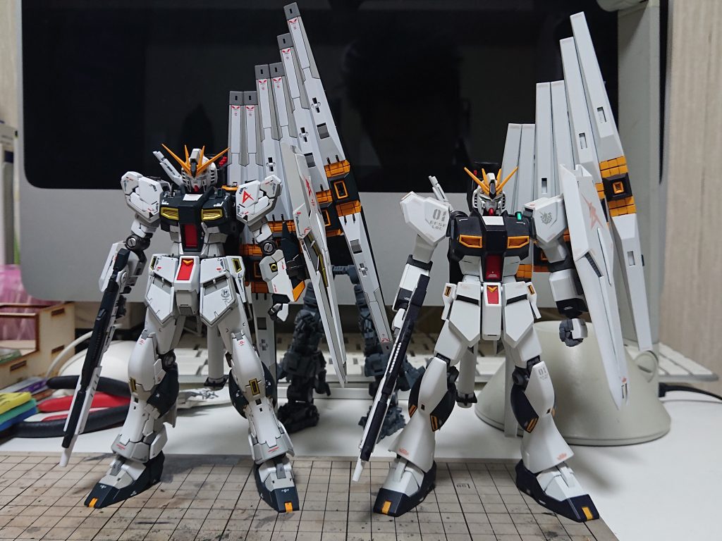 HGUCと比較脚が長いので、頭一つ分大きいです