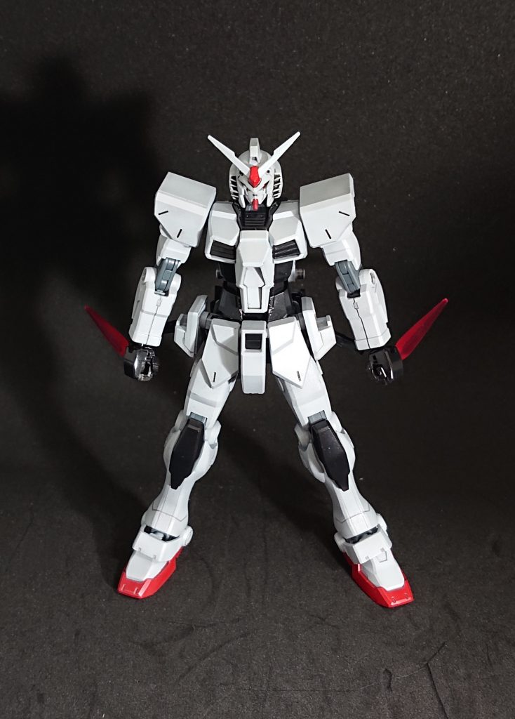 こちらのベースガンダム改造、ヴァイスガンダムにユニットを換装させています、肩、下半身パーツを一部コアガンダムのものに差し替え