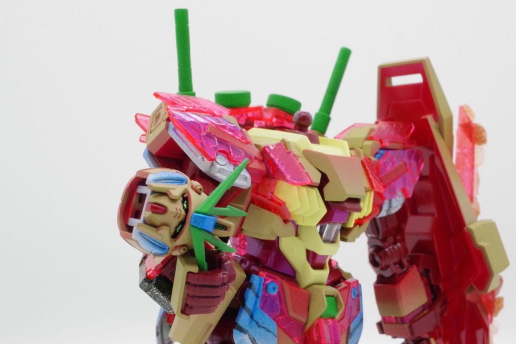 「おなかが空いてるんだねぇ、ぼくの顔を食べなよ。」