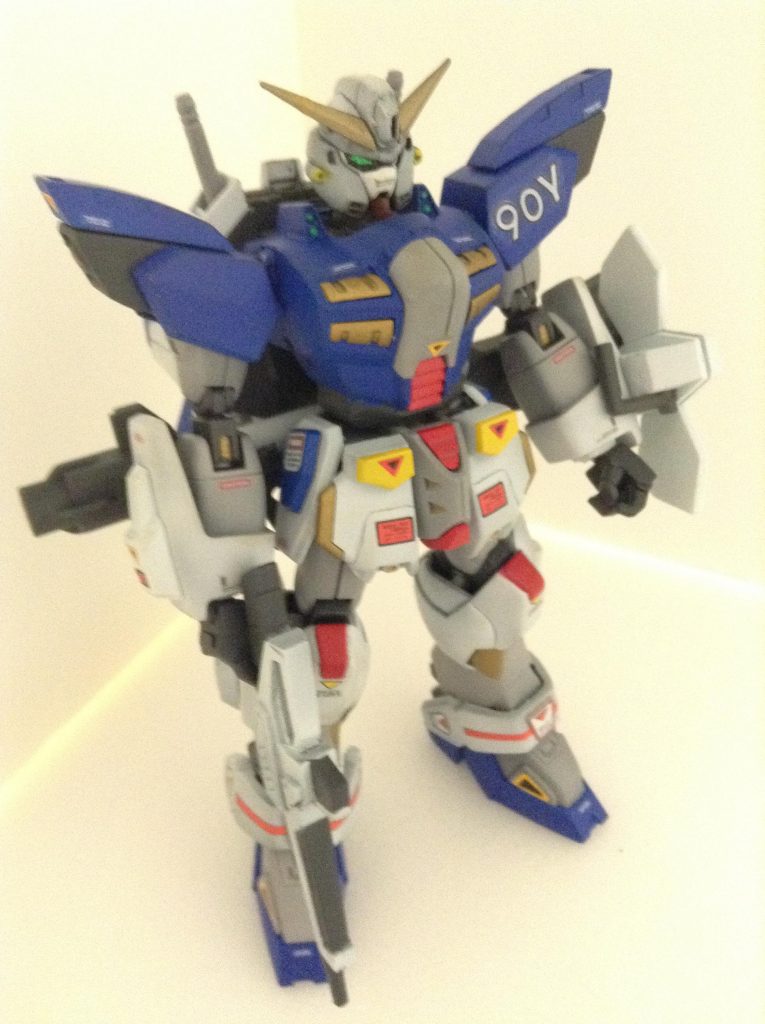 ビームシールドは腕部に固定出来るようにしました。
他、胴体の延長と腕も合わせて延長しています。