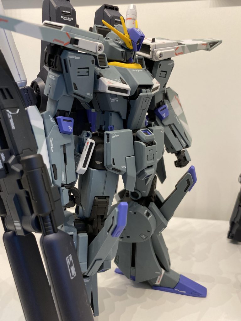 素体だとほとんどスプリッター迷彩がわからない