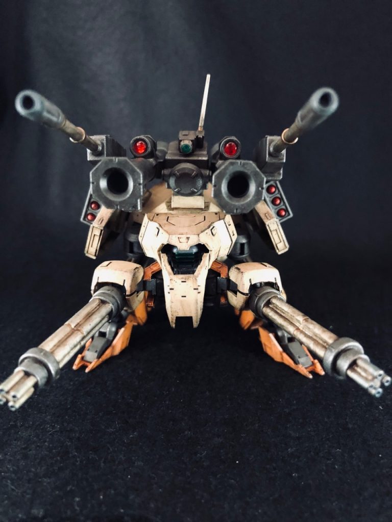 ご覧頂きありがとうございました。実際に鉄血の世界にいてもおかしくなさそうな機体をコンセプトにしたのですが、武装をたくさん盛っちゃうと、その感が薄れてしまった感じがしました。でもせっかくですし、やりたいようにやっちまえと。楽しくできたので、それで良いのかなと思います。