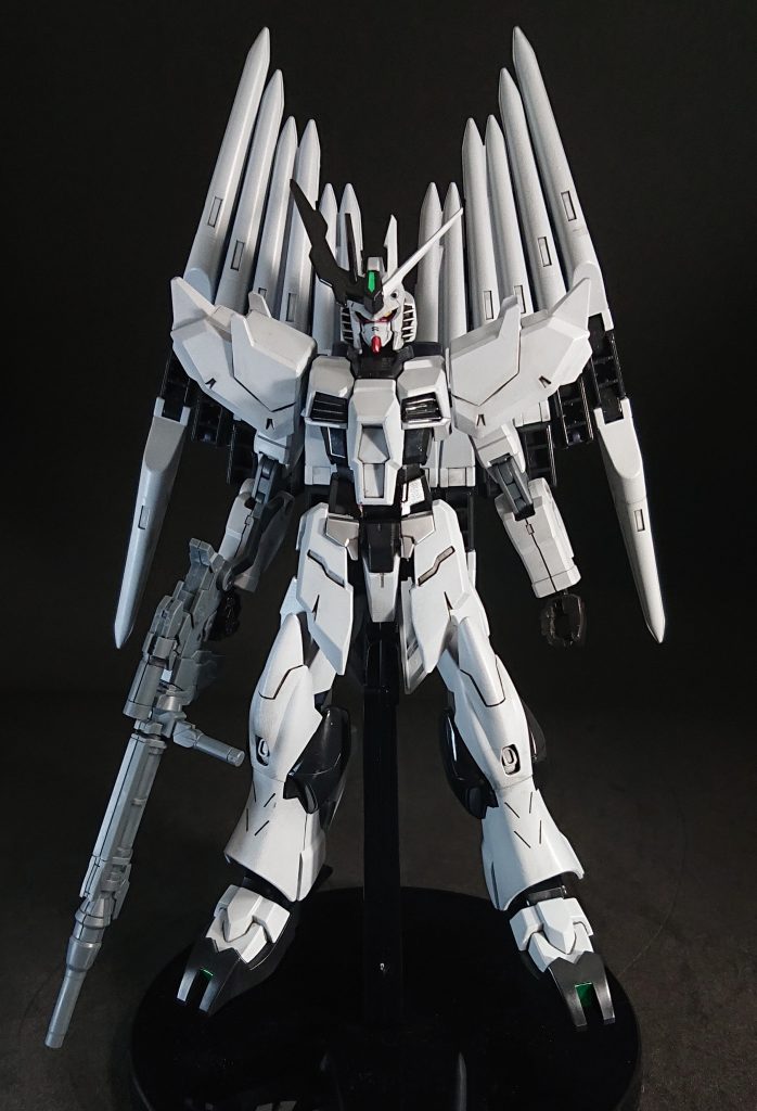 ミッドナイトブルーとガンダムホワイトで塗装して色を統一してます。