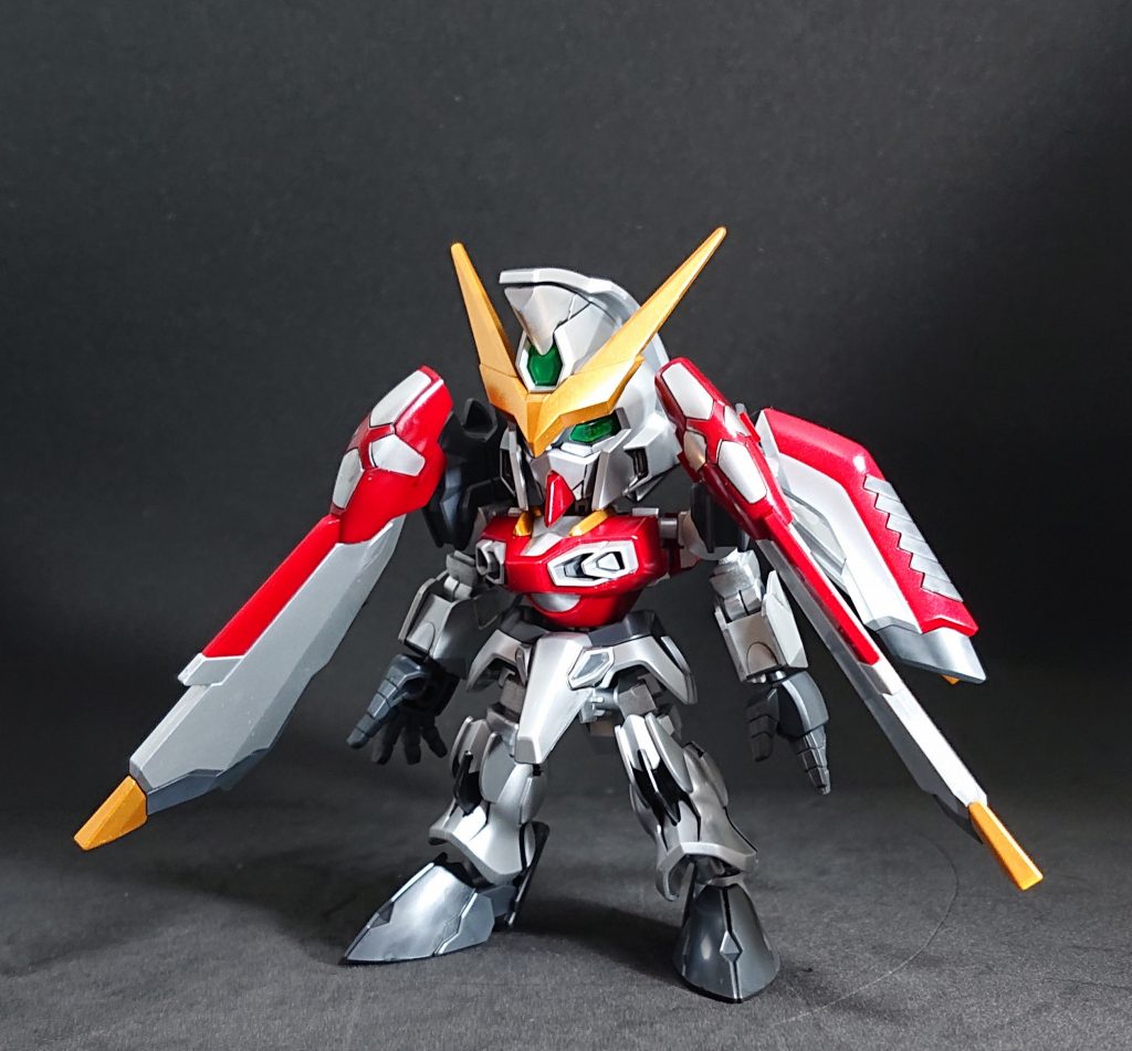 塗装したのは
白パーツ→シルバー
赤パーツ→クランベリーレッドパール
黄色パーツ→金