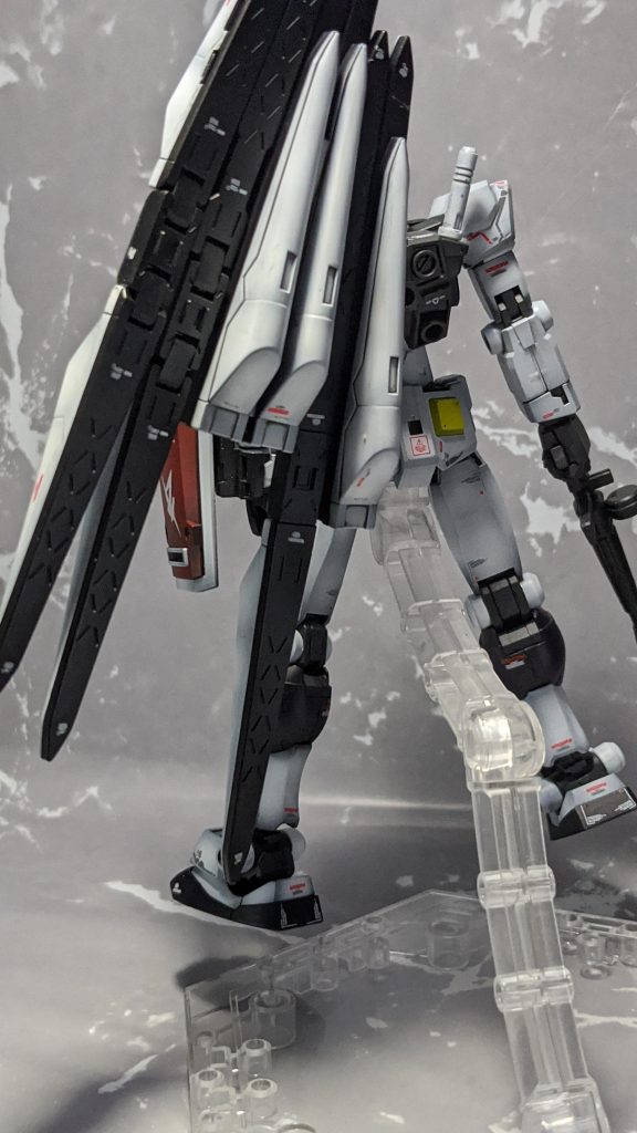 フェイク νガンダム–3枚目/制作者：@Rez_044
