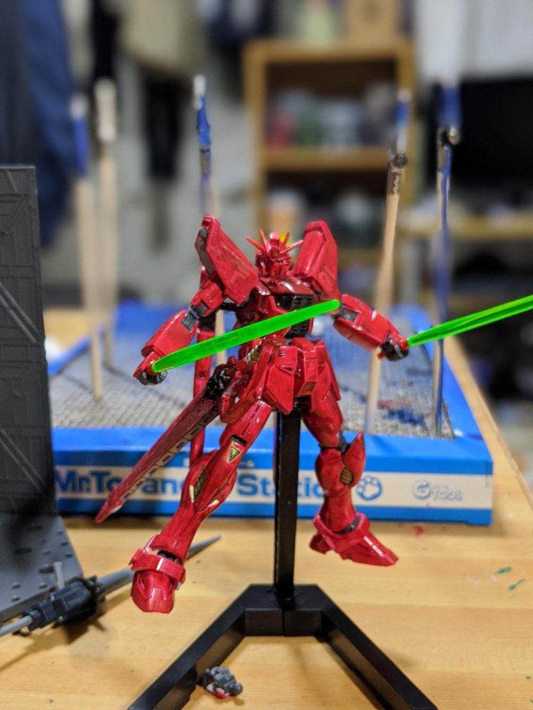 ビームサーベル二刀流!!
高出力のビームサーベル