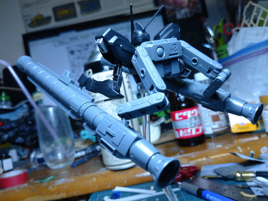 単純に軸を増やしてHGBC系の
アームを使ってます。