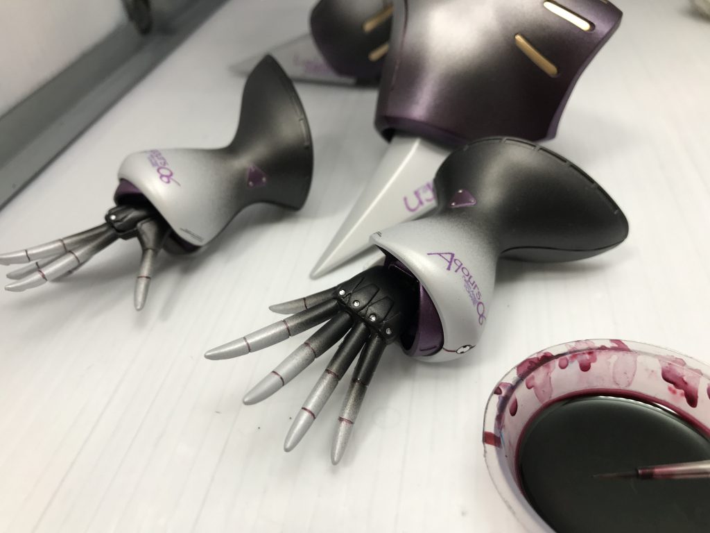 今回もロゴデカールは全てオリジナルデザインの自作です。