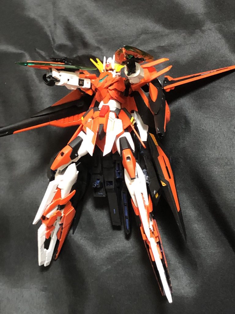 GNビームキャノン。
セイバーガンダムとブレイヴのパーツを使用。