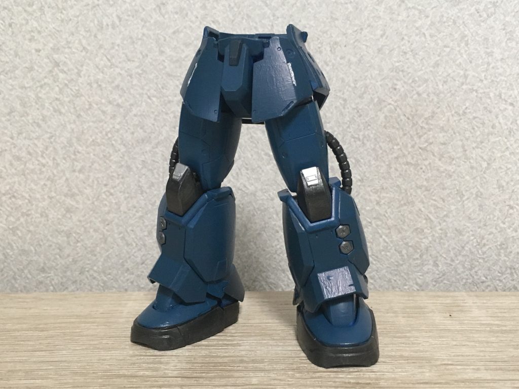 下半身のウェザリング前。