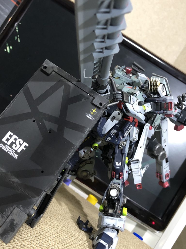 砲撃戦用フルアーマーガンダム–5枚目/制作者：トゥィンキーバー