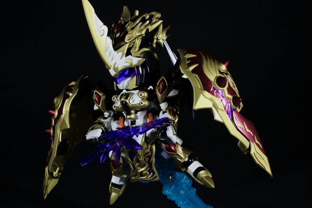 ポーズが上手くとれないんです、いつも...
せめて次は土台を黒にします笑