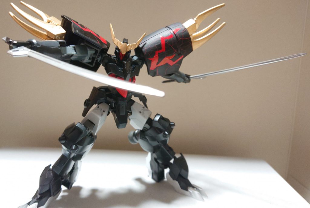 バックパックの無い状態。
これでも十分カッコイイです。