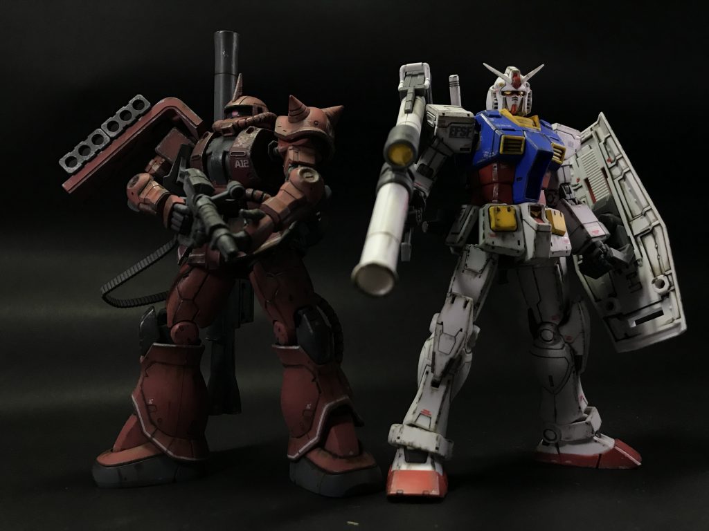 ガンダムとのツーショット。無塗装でこんな作品になるのですから、素晴らしいキットです。
良い時代になったものですね!