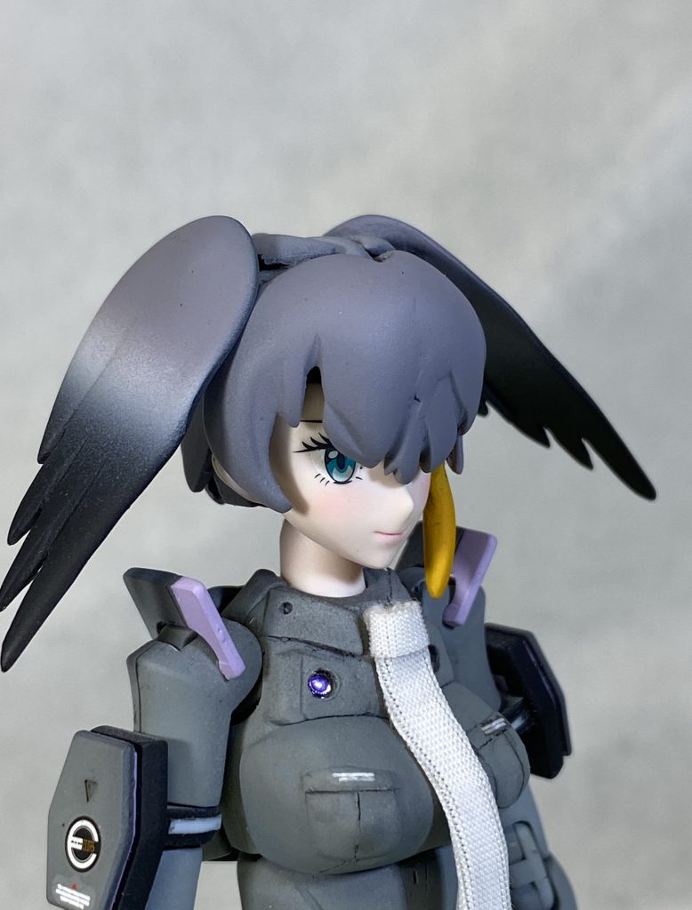 お顔アップで。 80年代アニメ風と言うか、
るーみっくキャラ風というか。
ふれんず?さあ、何のことだか判らないですね。