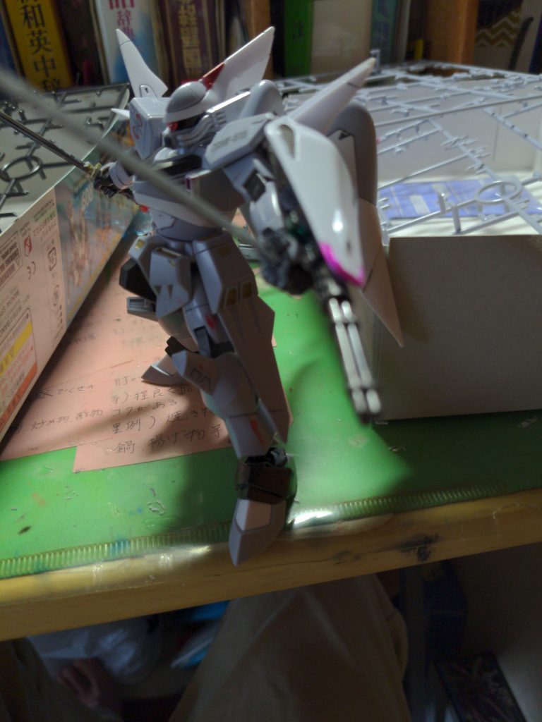 28ミリバルカンシステム内蔵防盾
バルカン付きのシールド