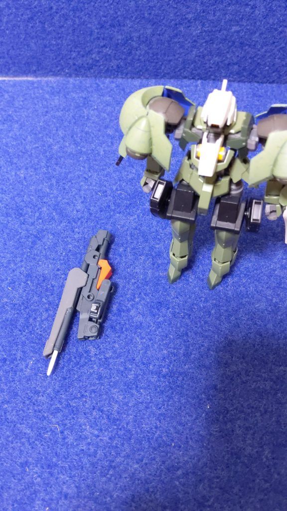 外すとこんな感じ。