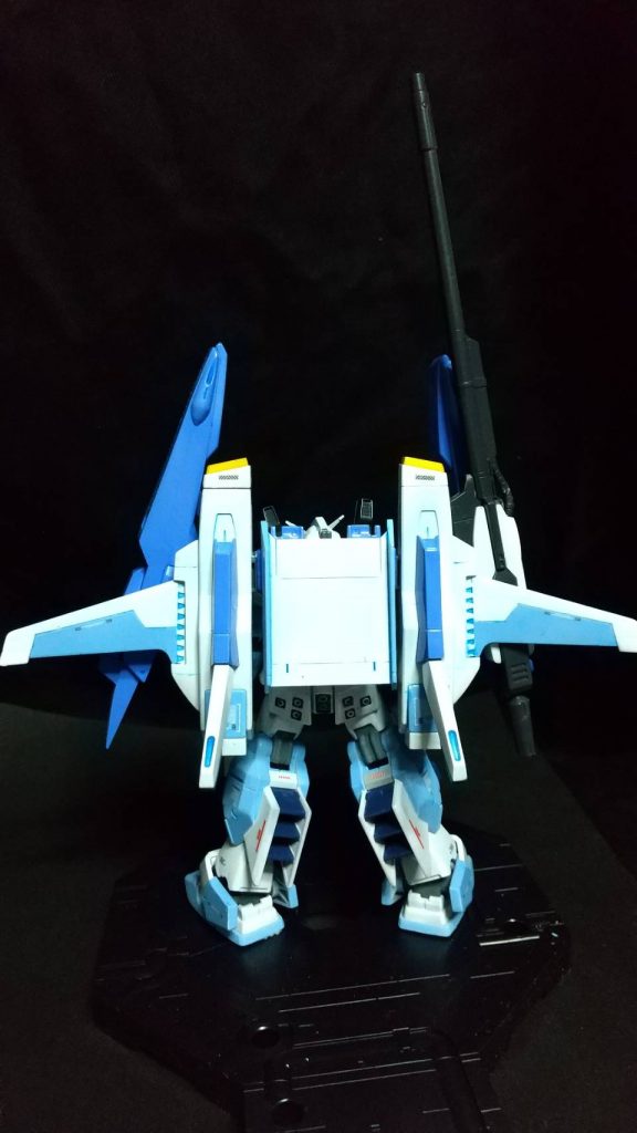 納入された機体は検証まで行き配備されることのなかったFA計画が採用されブラウンリヴァルに新装備のヘビーガンダムとともに納入された
決戦は近い