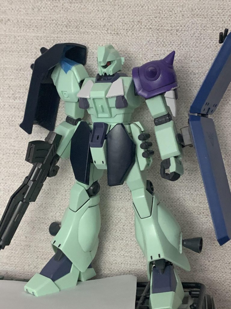 塗装前はこんな感じでした
この時点では暫定的なパーツ選定だったので若干異なります