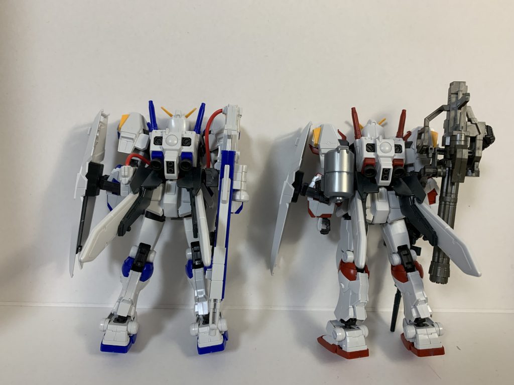 武器違うだけなのに5号機の方が重装備に見えました。