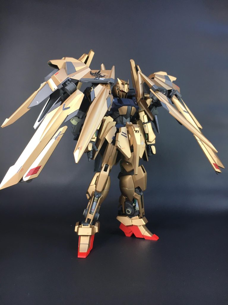 全体的なシルエットは こんな感じです
かなり派手に張り出しがあるので色で極力統一感が出るようにしてます