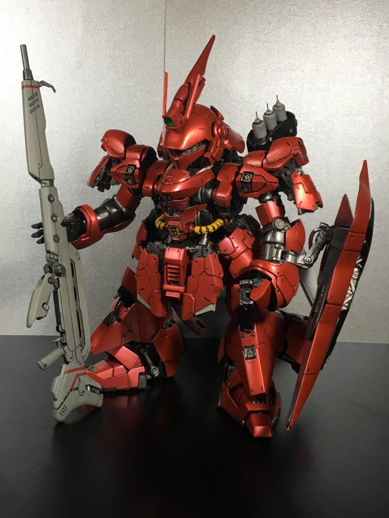 元ネタには無い全身も同じ雰囲気で製作