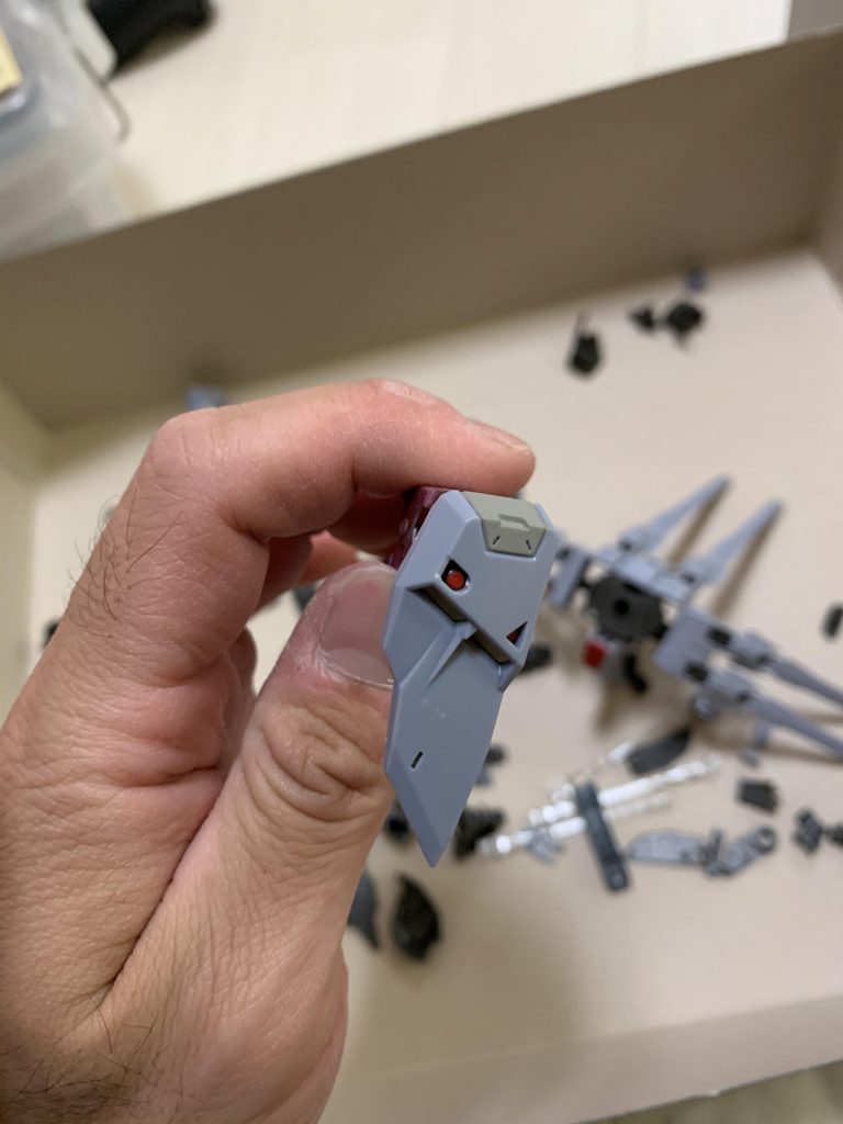 塗り分けは肩と背中とふんどしくらいです。