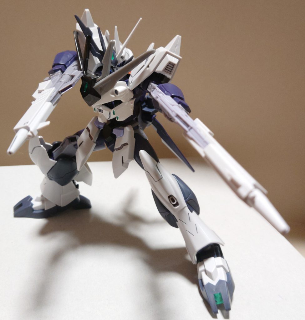 フィンファンネルを全部破壊されたとしても、近接戦闘もずば抜けて強くまさに弱点の無い形態と言う設定。