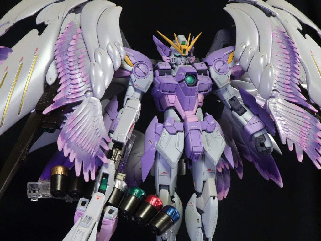 またメインアイとツインアイは付属のシールを使いました。
今までは頑なに塗装にこだわっていましたが正直シールの方が映えますな(敗北感)(;'∀')