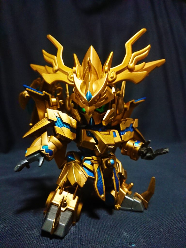 ガンダムNTの放映から構想し、長くかかりましたがフェネクス武将を制作しました。
左慈は三国志随一の仙人・方士(妖術士とも)といわれ、奇術により曹操をからかい最後は鶴になり飛び去るというびっくり人間だったようです。(しかも実在したらしい…)