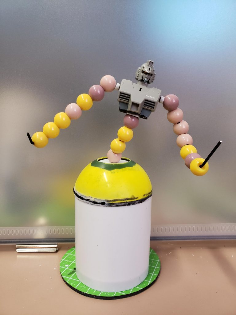 まだG3の面影があるころ
鐘の上はガシャポンのカプセル、下はプラ板加工です。