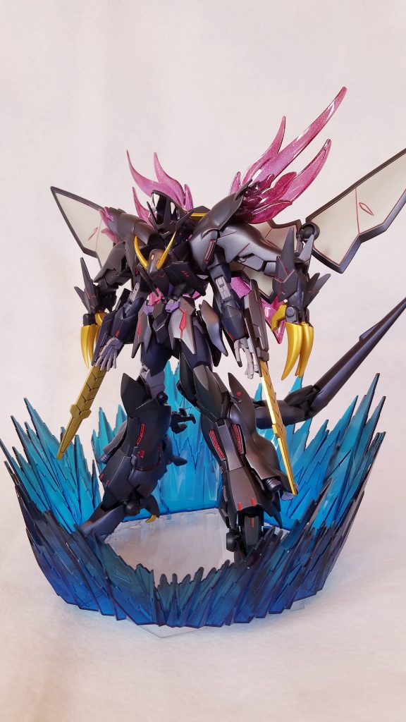 ダークバースト
内蔵エネルギーが一気に放出することにより運動性能を飛躍的に向上させるが5分しかエネルギーと機体が持たない諸刃の剣‼️
虎王と違い、黒炎が燃え上がる!