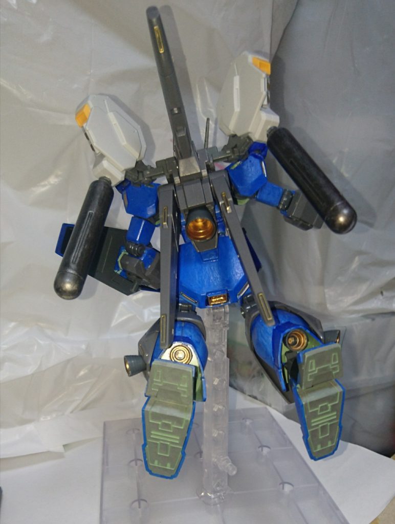 後ろから見た図
ヘイズルのブースターが追加されたことで、動きが速そうという感じがしませんか?