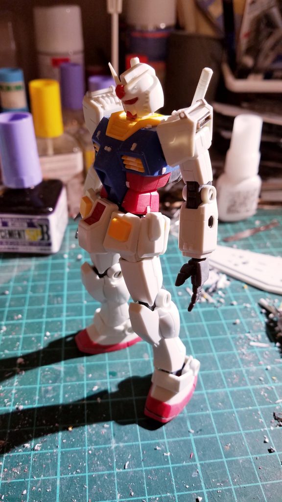 首を0.5延長、腰を1mm延長してあります。
これだけで大分綺麗な立ち姿になりました🎵