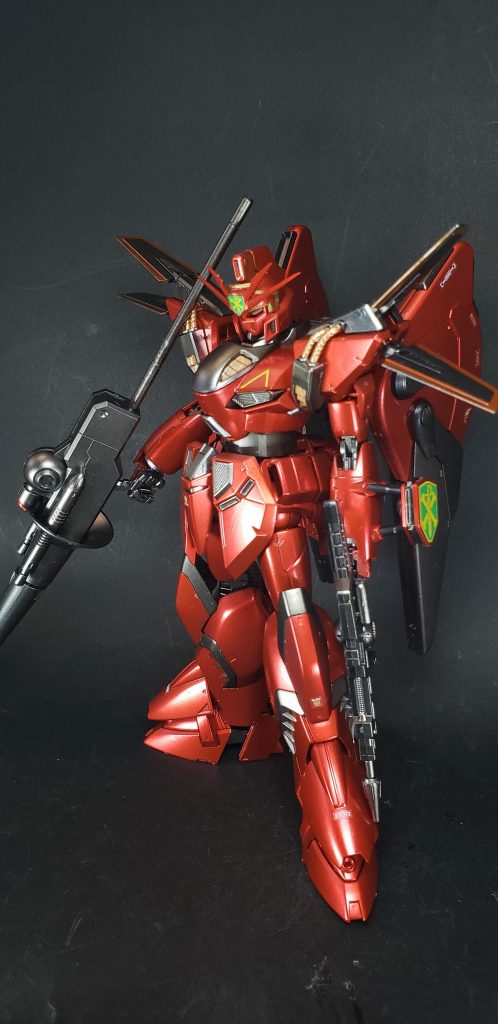 シェルフ・ノズルに替わってF91のヴェスバーに似た形状のウィング・ノズル（「フレキシブル・ウィング・ノズル」とも[44]、1基当たりの推力は6,160キログラム×5）を装備しており[43]、火力はF91におよばないものの機動性は引けを取らない[42]。