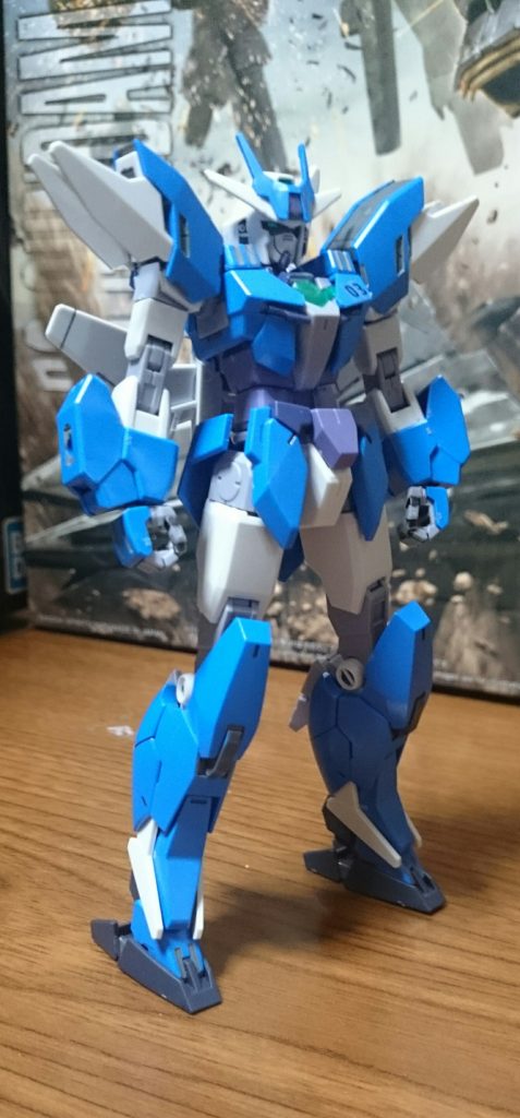 「そうだ、コアガンダムの換装パーツに星の名前をつけよう!」
「星の名前?」
「この1号機は地球、だからアースアーマー」
「地球は太陽系3番目の惑星だから…」
「スリー…あっ!」
「「アースリィガンダム!」」