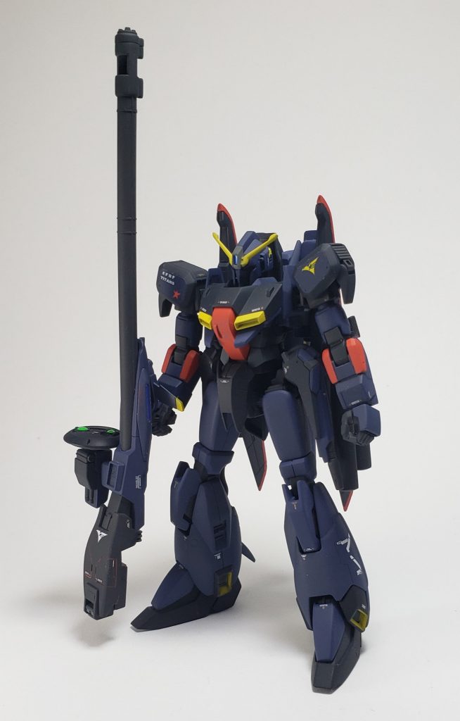 正面　スマートガンを上手く持たせるのが難しいですね